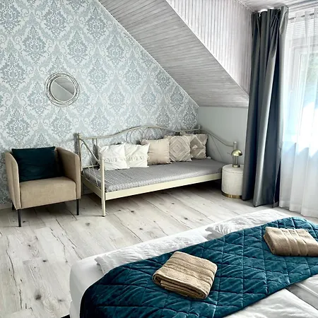 Iris Székesfehérvár