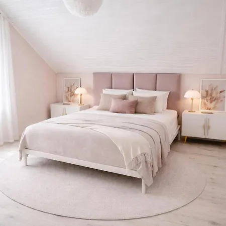 Апартаменты Iris *